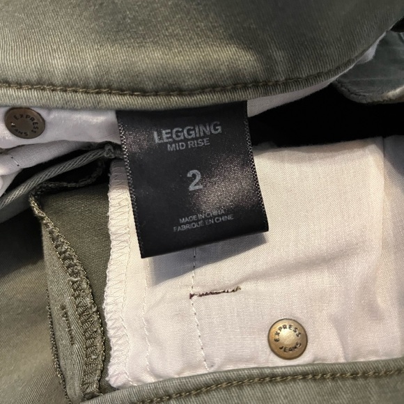 Express Mid Rise Green Legging Jeans | Women's 2 - Picture 8 of 8